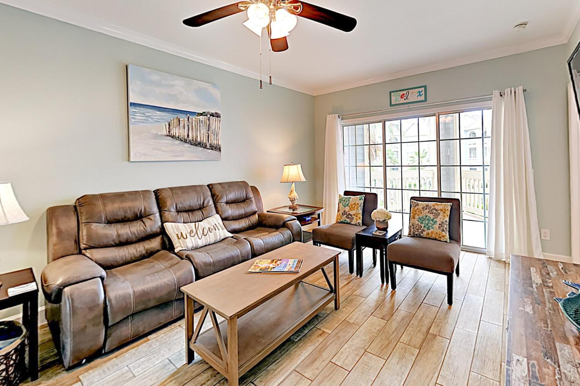The Dawn Condominiums Galveston Room photo